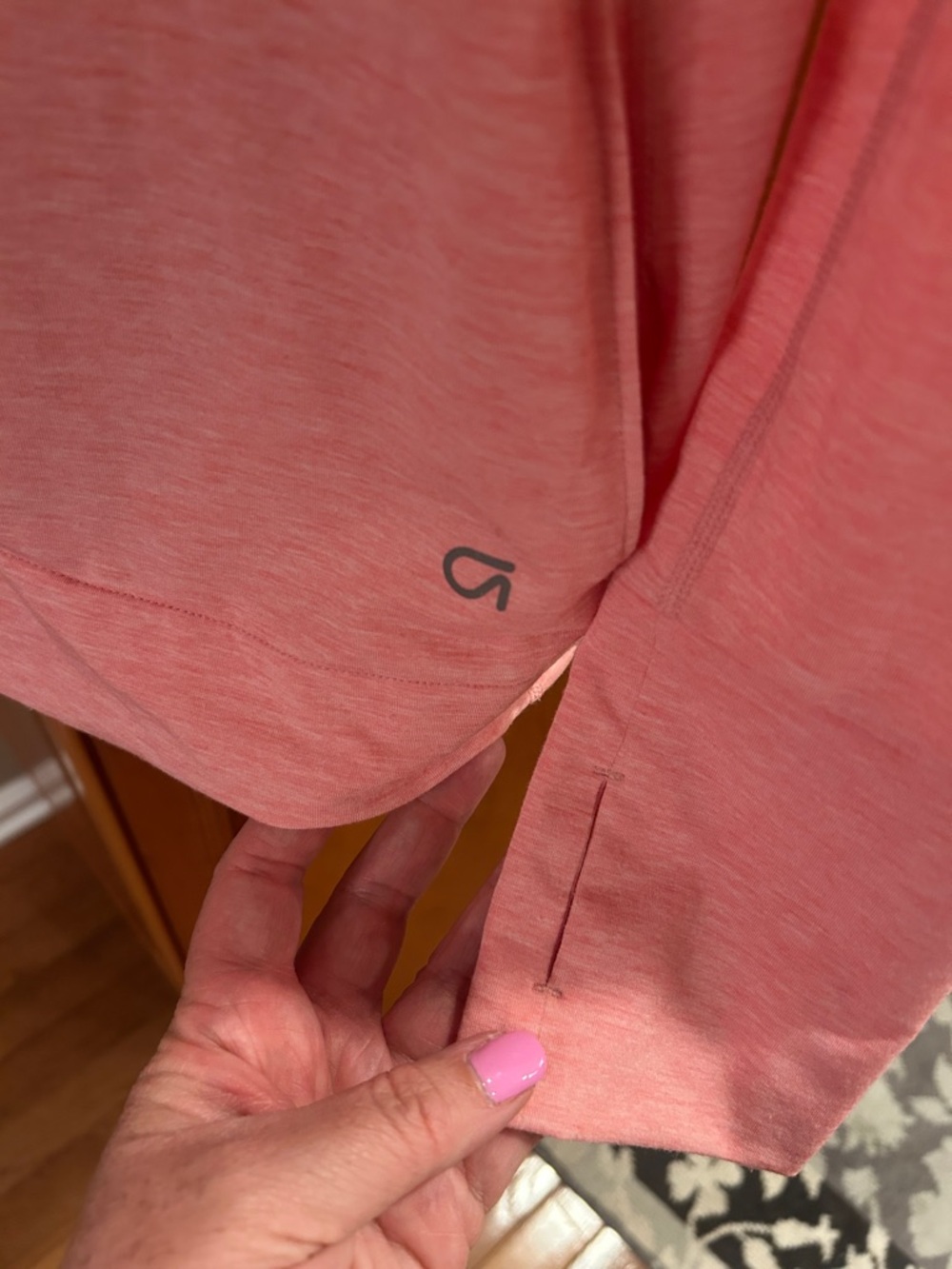 GapFit Light orange/coral Hooded Pullover Top w/ thumb holes, front pouch,medium - Picture 5 of 6